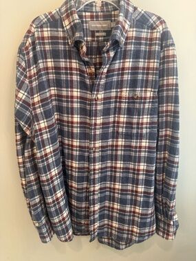 Southern Shirt Company Men's Blue and Burgundy Plaid Flannel Button-Up